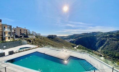 Apartment - Herverkoop - Benahavis -
                La Quinta