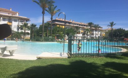 Apartment - Herverkoop - Marbella - Nueva Andalucía