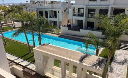 Apartment - Herverkoop -
                Orihuela Costa - MM-95860