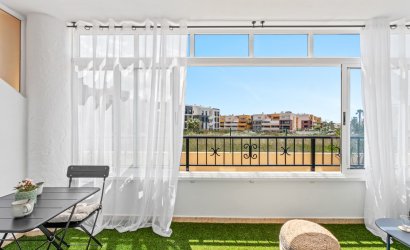 Apartment - Herverkoop - Playa Flamenca -
                Costa Blanca