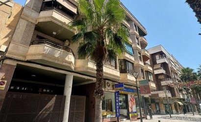 Apartment - Herverkoop - Torrevieja - Centro