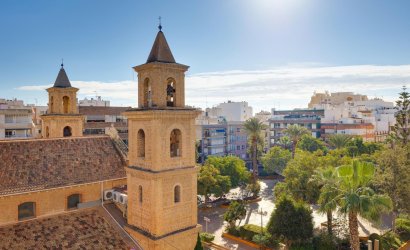 Apartment - Herverkoop - Torrevieja - Centro