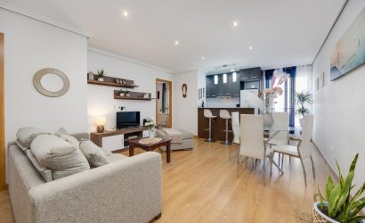Apartment - Herverkoop - Torrevieja -
                Centro