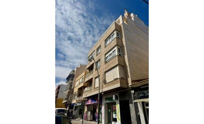 Apartment - Herverkoop - Torrevieja - Centro