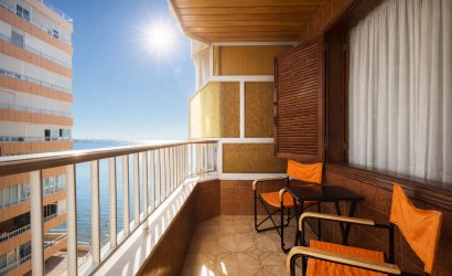 Apartment - Herverkoop -
                Torrevieja - MLSC-15265