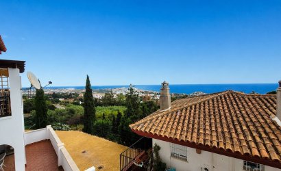 Apartment - Revente - Benalmadena Pueblo -
                Inland