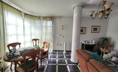 Apartment - Revente - Torrevieja - Centro
