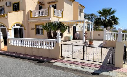 Bungalow - Herverkoop - Orihuela -
                Urbanización Perla Del Mar