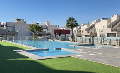 Bungalow - Herverkoop -
                Torrevieja - LH-86593