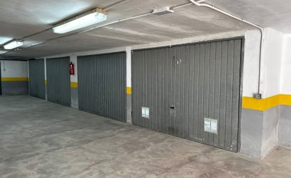 Garage - Revente - Punta Prima -
                Punta Prima