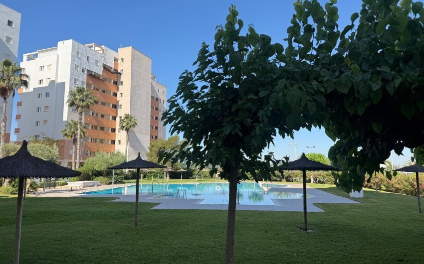 Herverkoop - Apartamento -
Guardamar del Segura - Avenida del Puerto