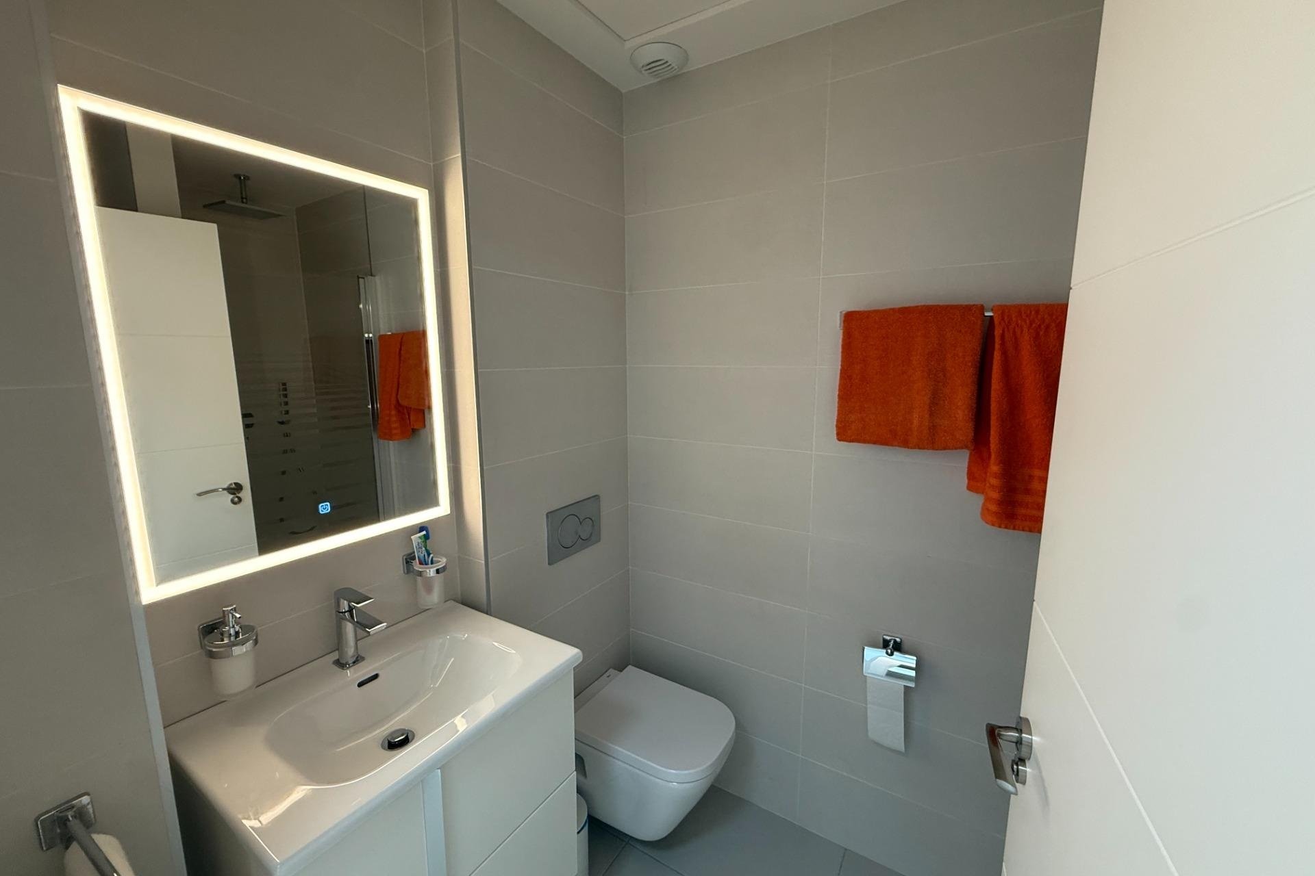 Herverkoop - Apartamento -
Orihuela Costa - Los Dolses