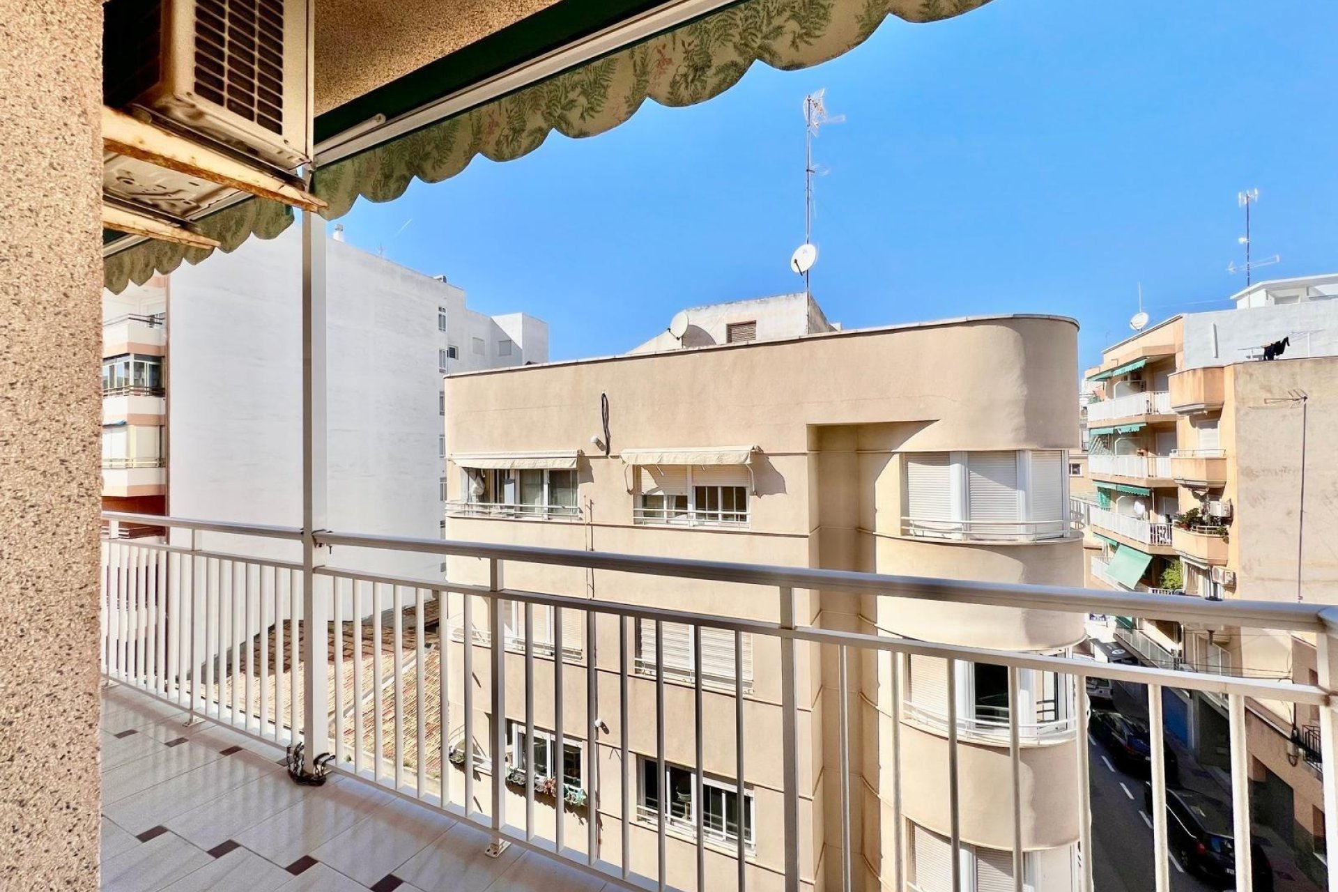 Herverkoop - Apartamento -
Santa Pola - Puerto