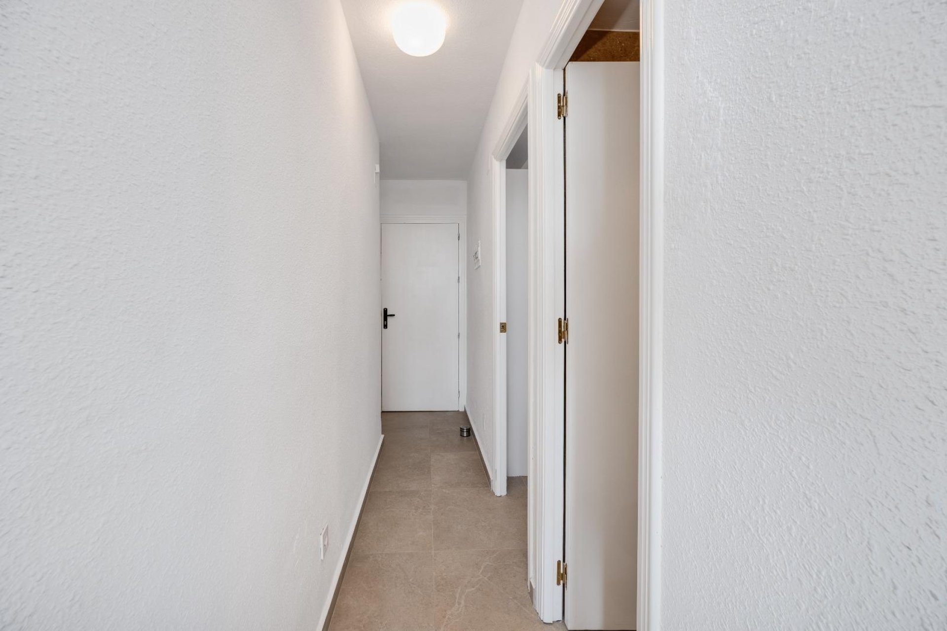 Herverkoop - Apartamento -
Torrevieja - Cabo Cervera