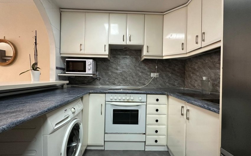 Herverkoop - Apartamento -
Torrevieja - Centro