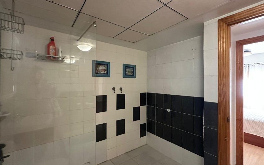 Herverkoop - Apartamento -
Torrevieja - Centro