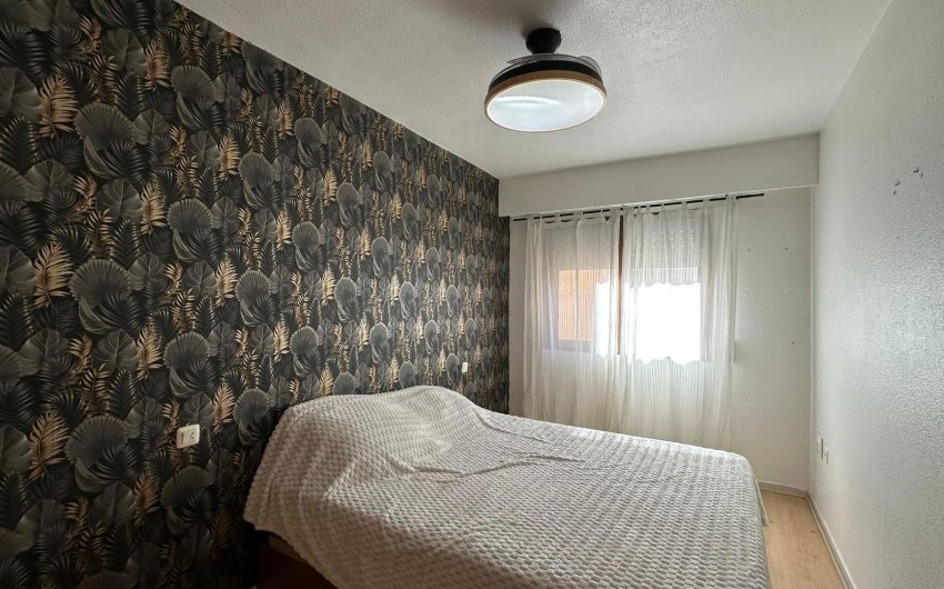 Herverkoop - Apartamento -
Torrevieja - Centro