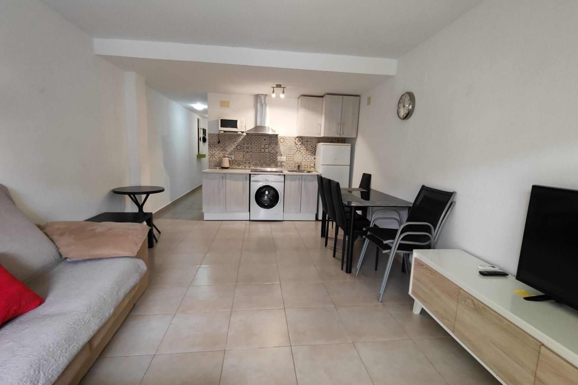 Herverkoop - Apartamento -
Torrevieja - Centro