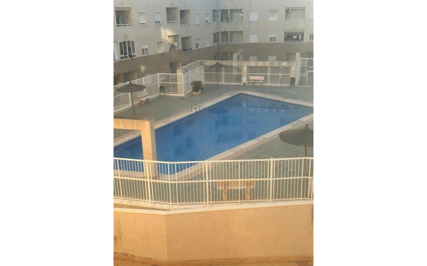 Herverkoop - Apartamento -
Torrevieja - Centro