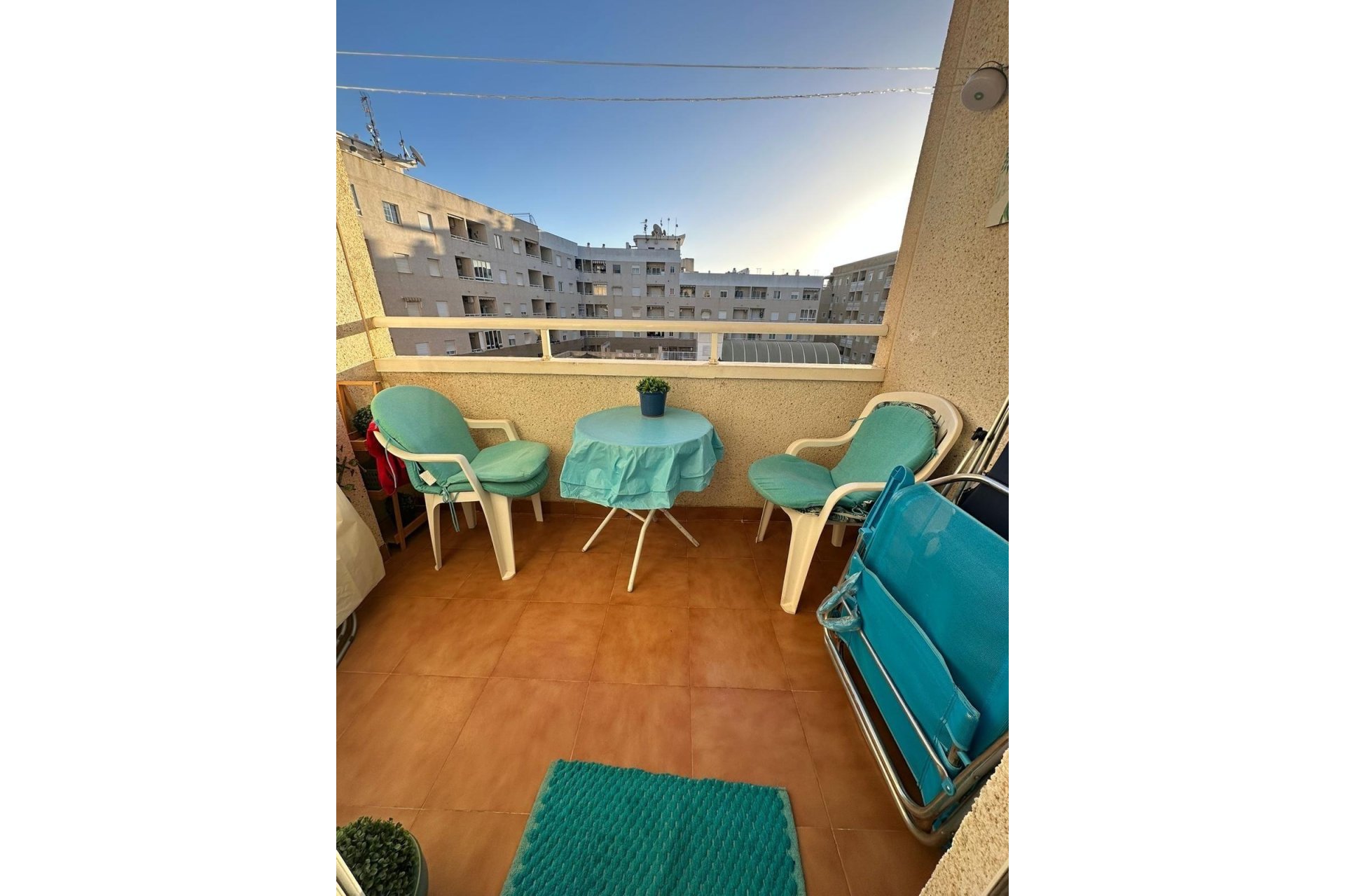 Herverkoop - Apartamento -
Torrevieja - Centro