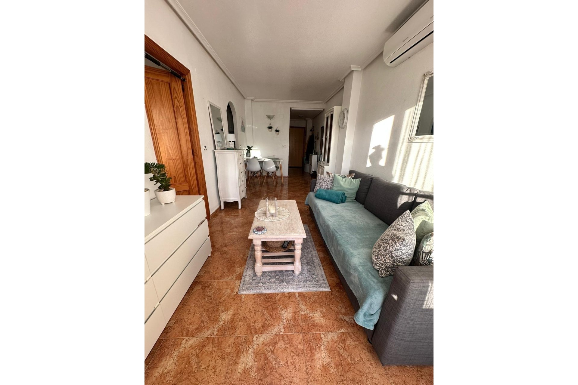 Herverkoop - Apartamento -
Torrevieja - Centro