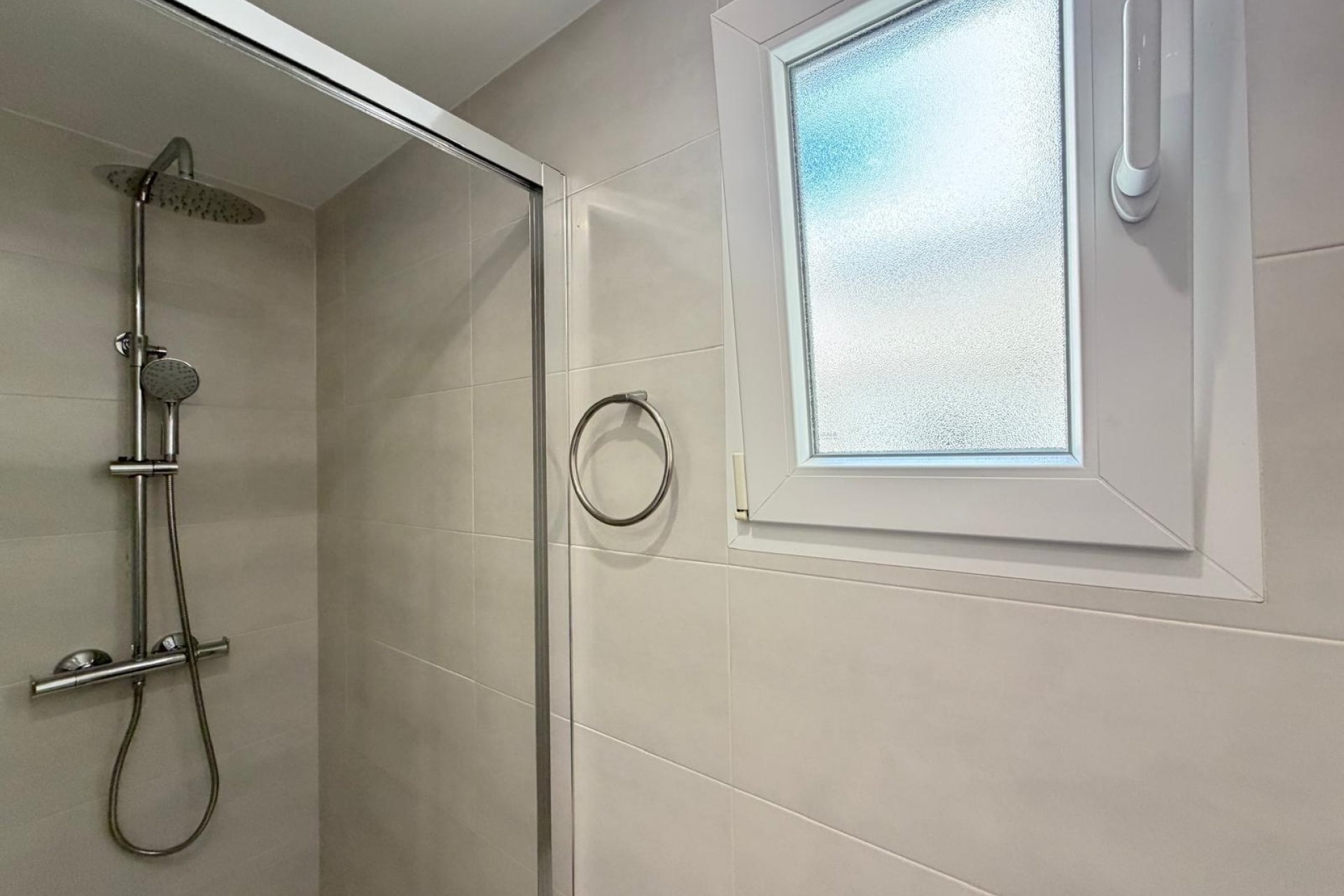 Herverkoop - Apartamento -
Torrevieja - Centro