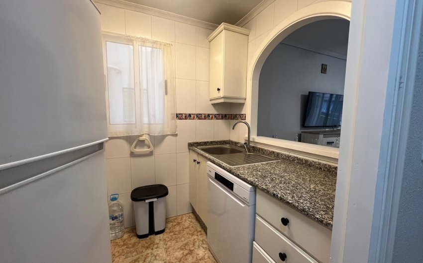 Herverkoop - Apartamento -
Torrevieja - Centro