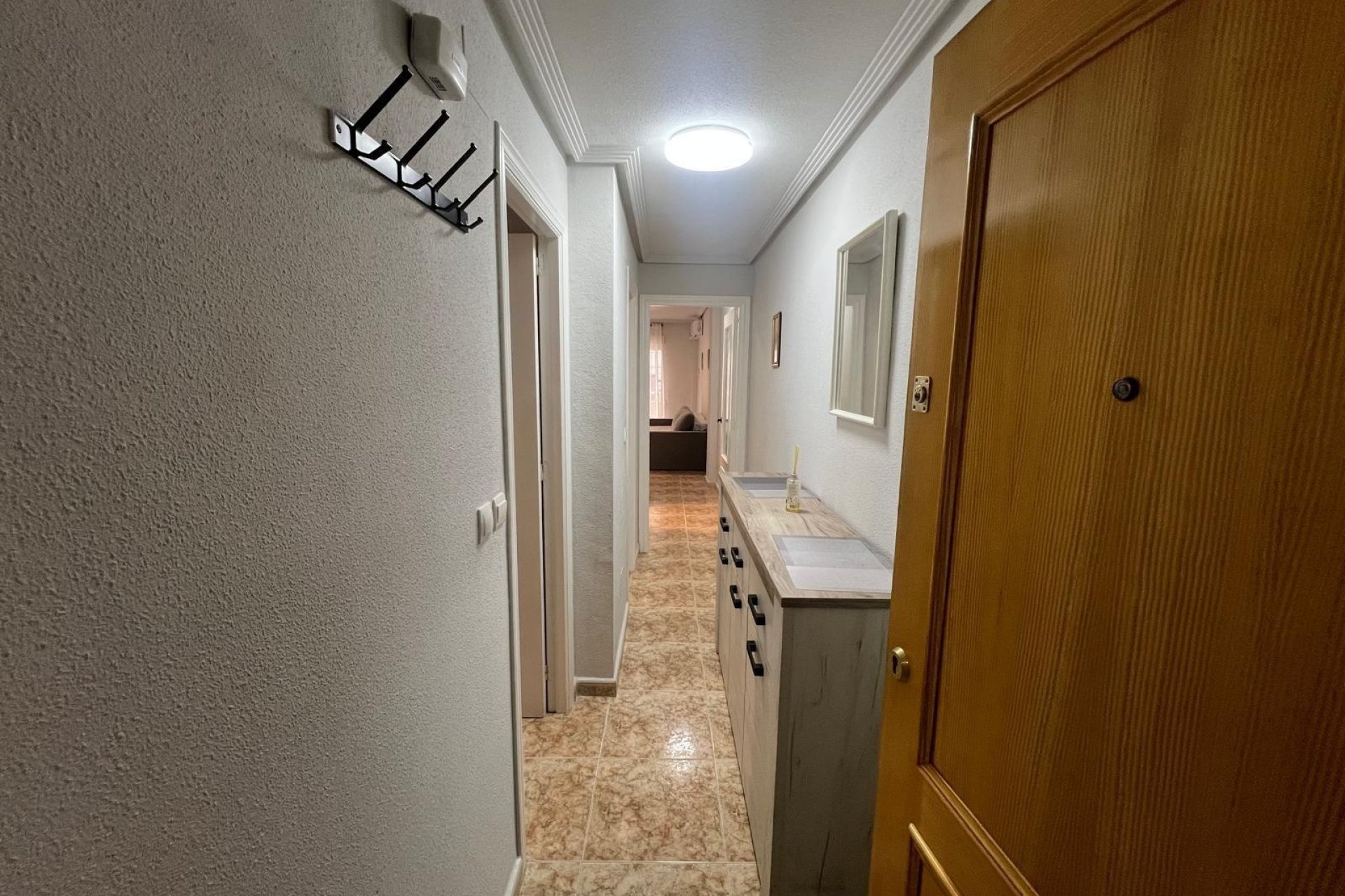 Herverkoop - Apartamento -
Torrevieja - Centro
