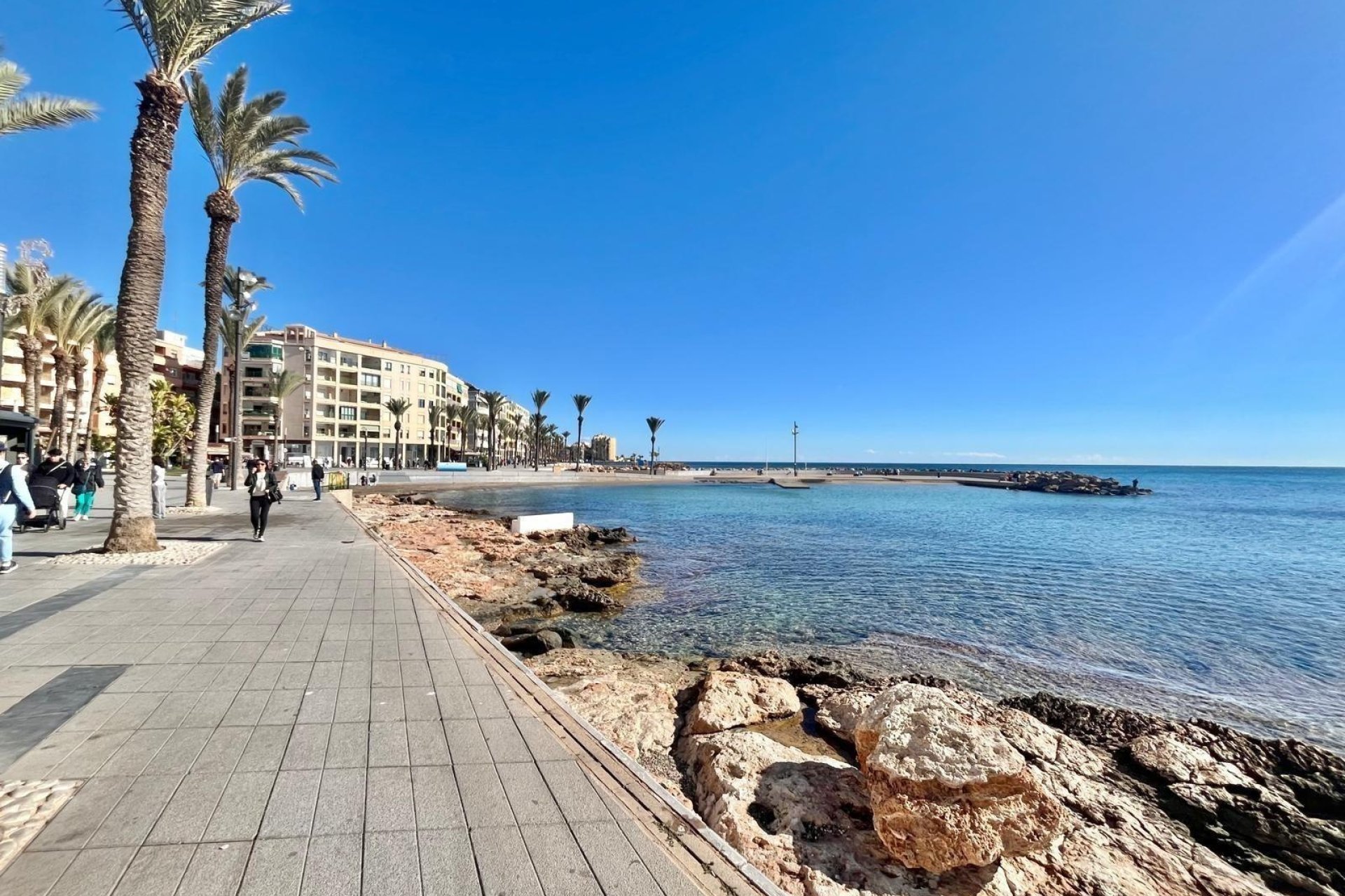 Herverkoop - Apartamento -
Torrevieja - Centro