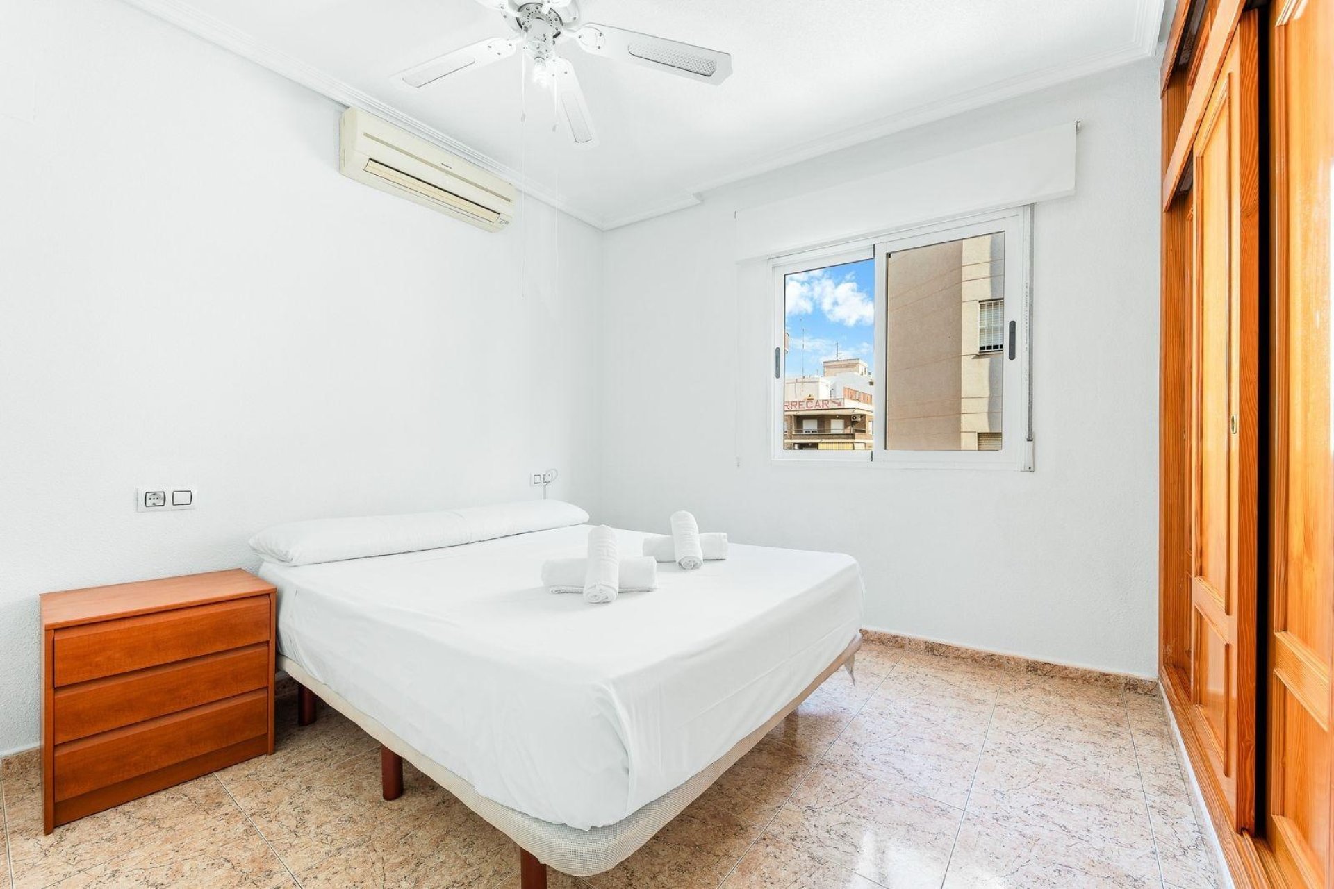 Herverkoop - Apartamento -
Torrevieja - Centro