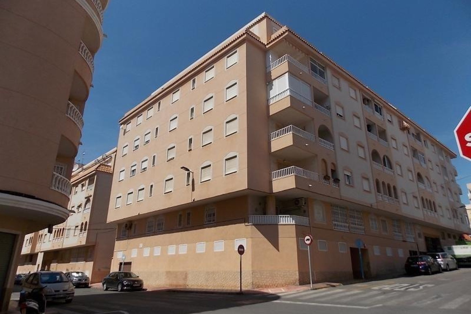 Herverkoop - Apartamento -
Torrevieja - Centro