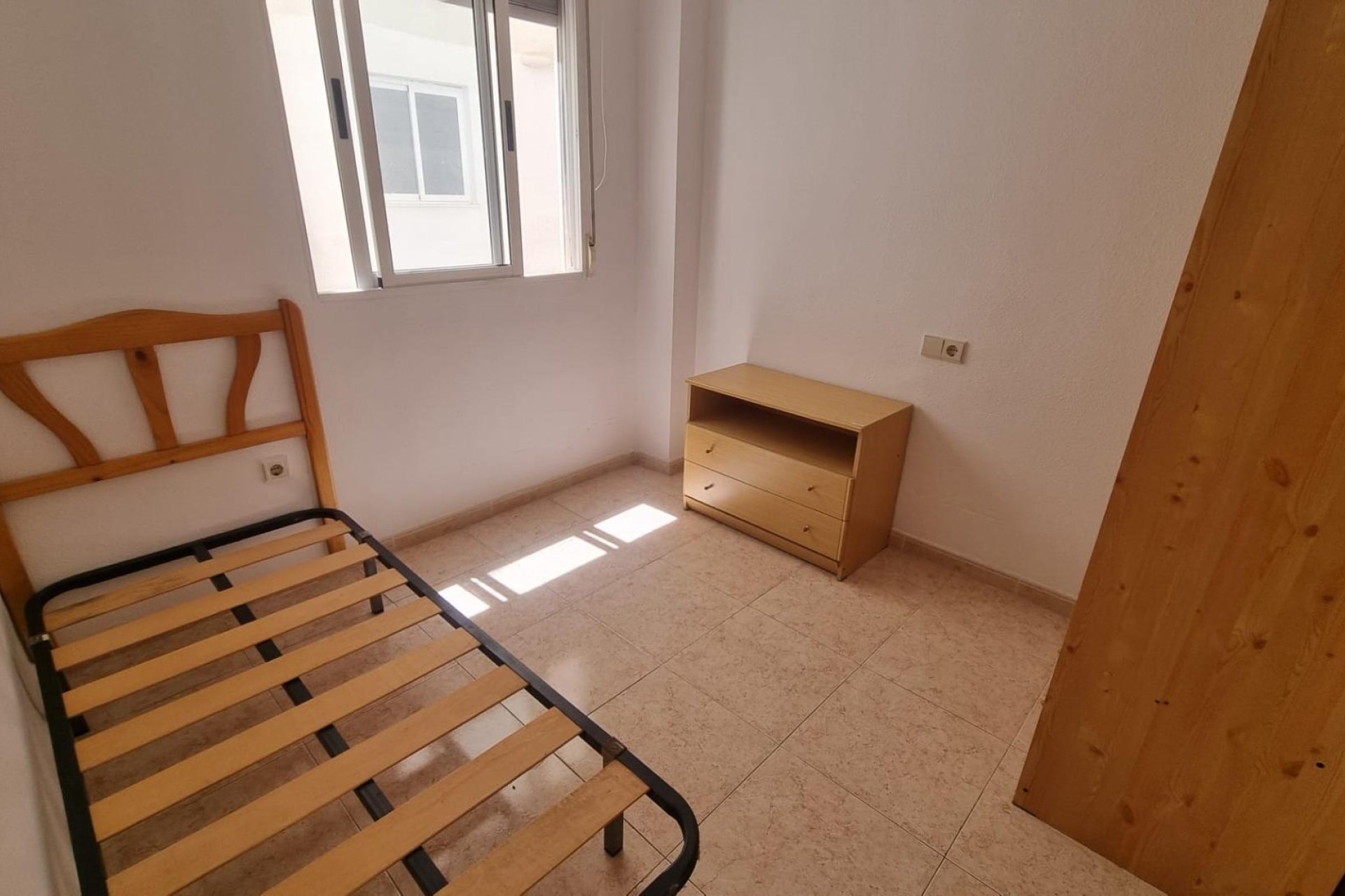 Herverkoop - Apartamento -
Torrevieja - Centro