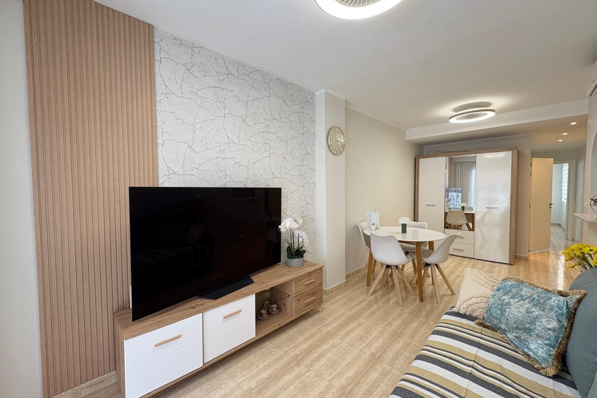 Herverkoop - Apartamento -
Torrevieja - Centro