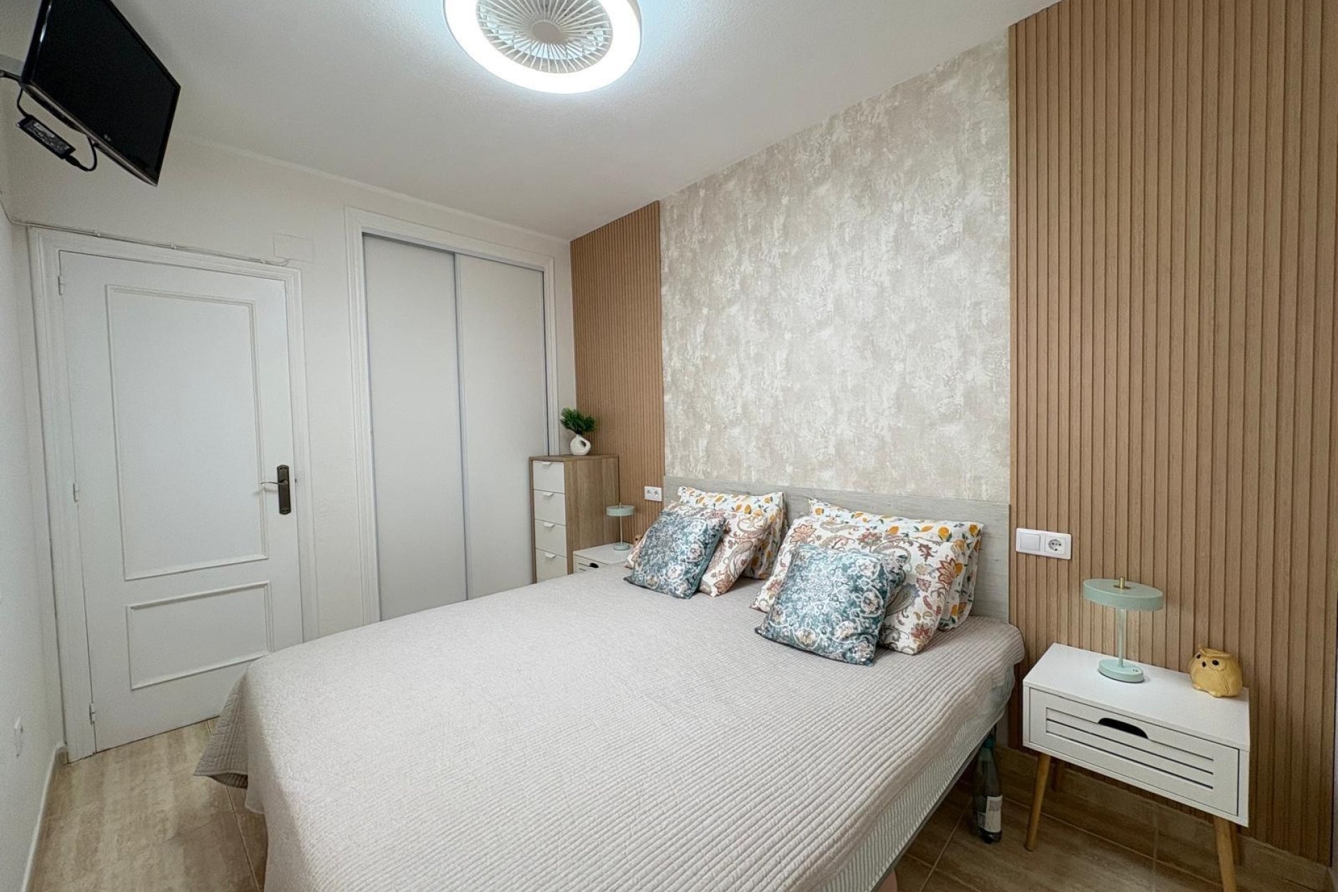 Herverkoop - Apartamento -
Torrevieja - Centro