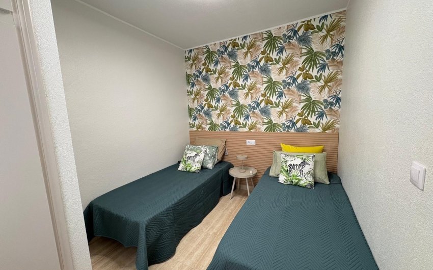 Herverkoop - Apartamento -
Torrevieja - Centro