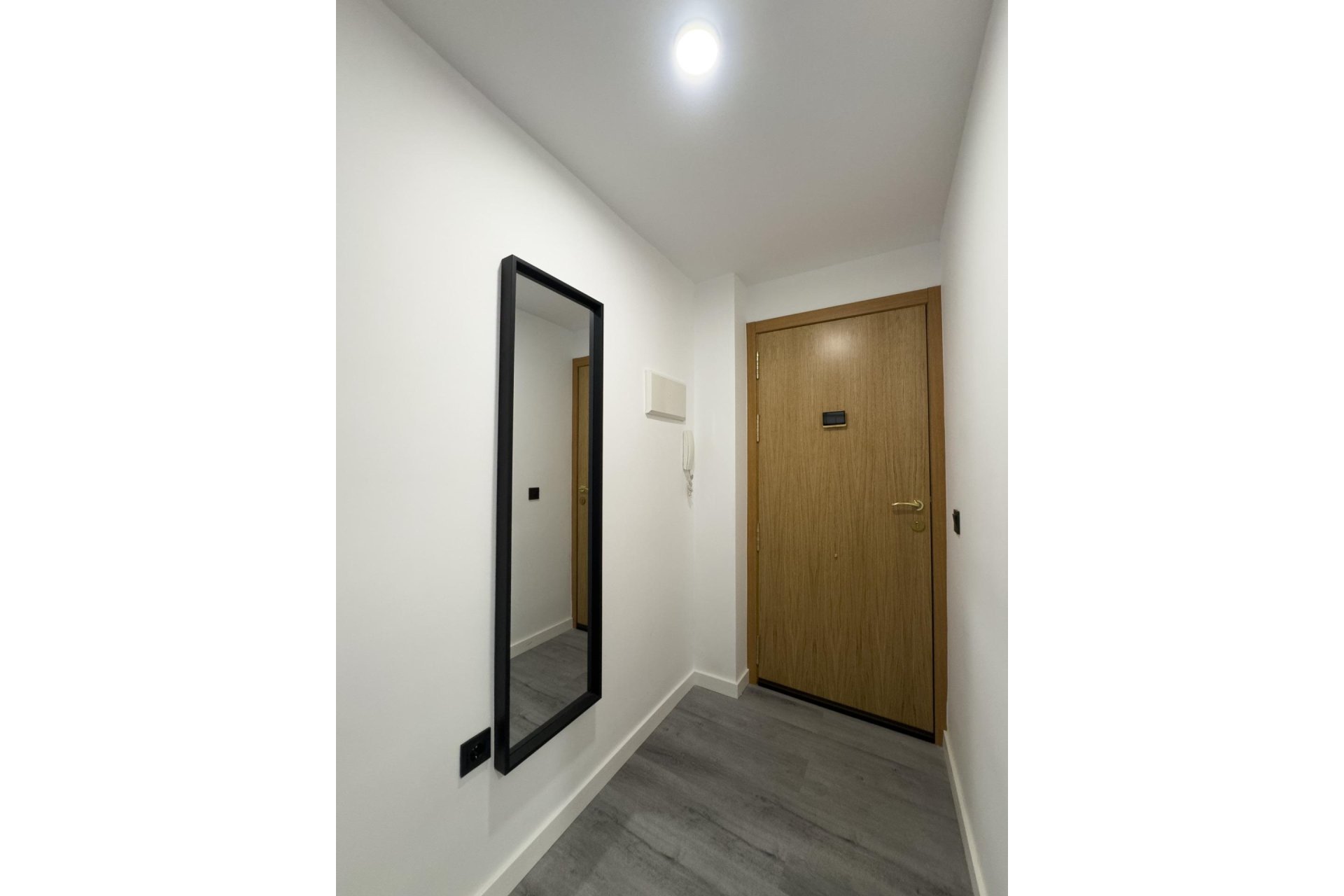 Herverkoop - Apartamento -
Torrevieja - Centro