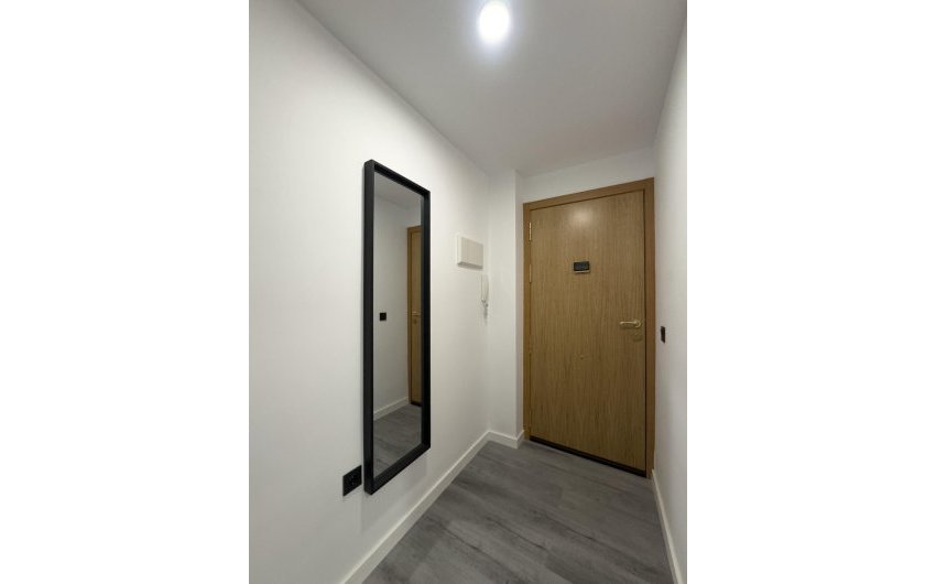Herverkoop - Apartamento -
Torrevieja - Centro