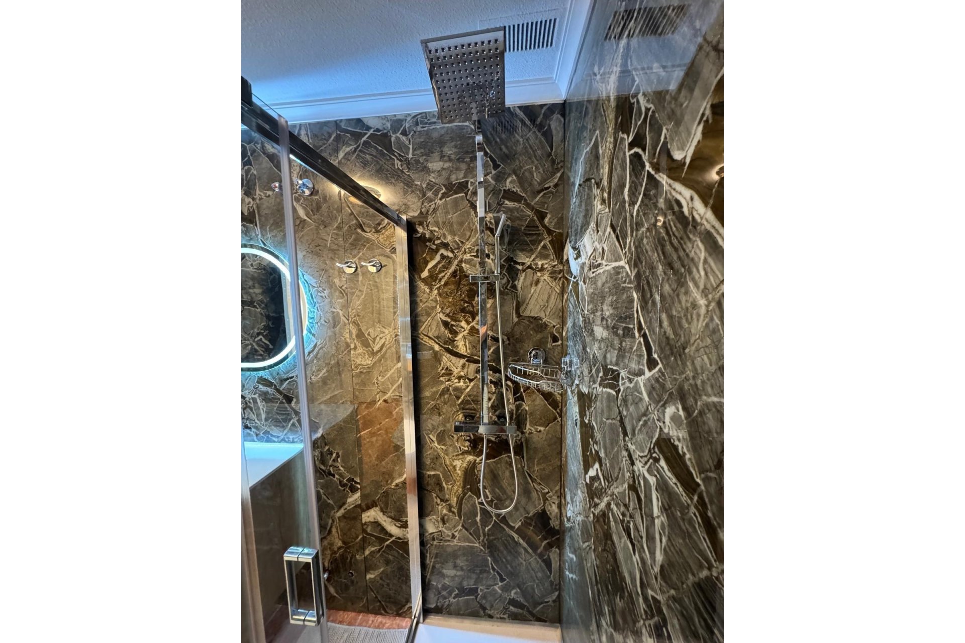 Herverkoop - Apartamento -
Torrevieja - Centro