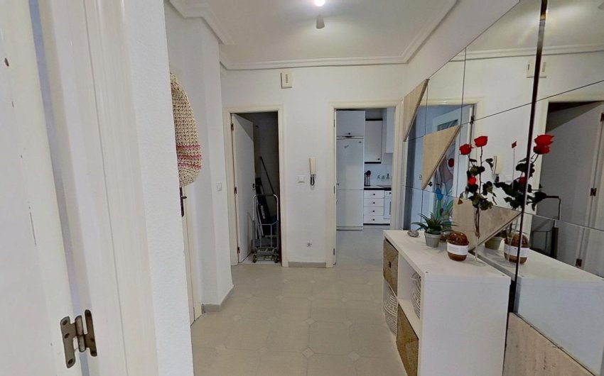 Herverkoop - Apartamento -
Torrevieja - Centro
