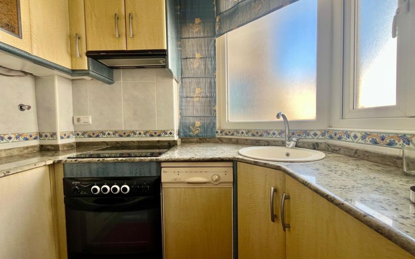 Herverkoop - Apartamento -
Torrevieja - Centro