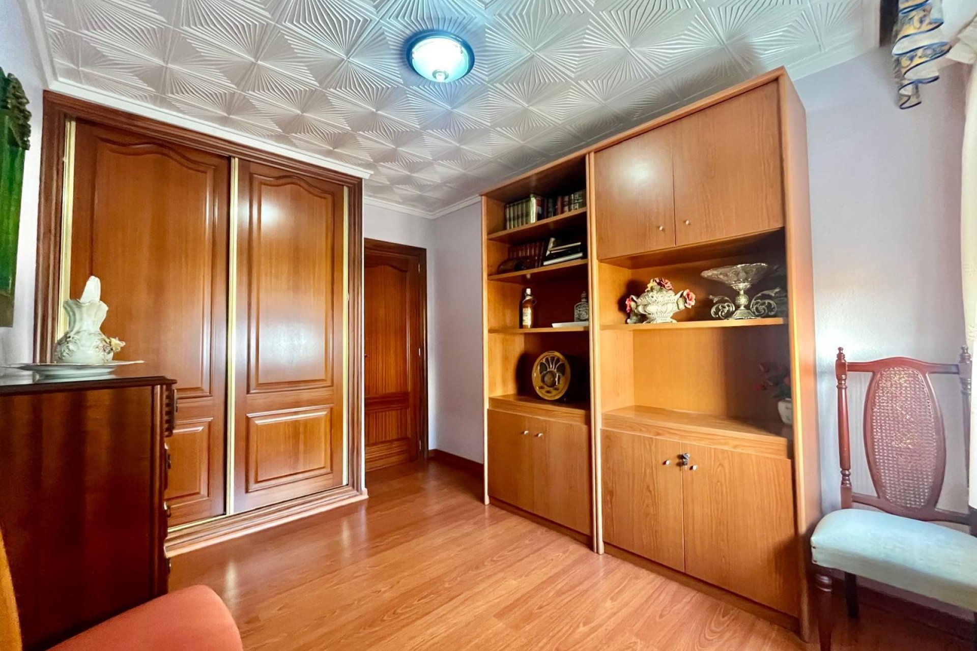 Herverkoop - Apartamento -
Torrevieja - Centro