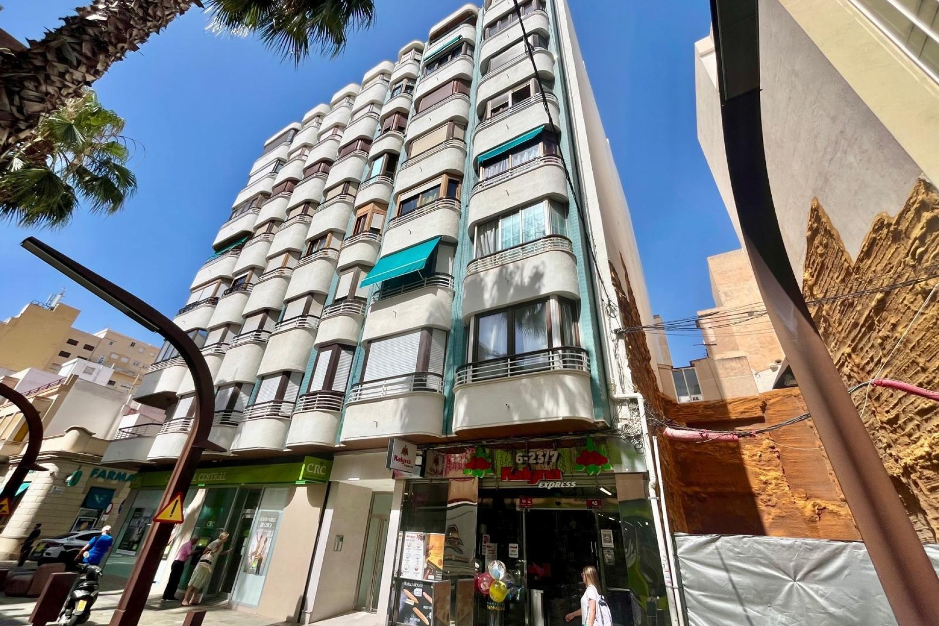 Herverkoop - Apartamento -
Torrevieja - Centro