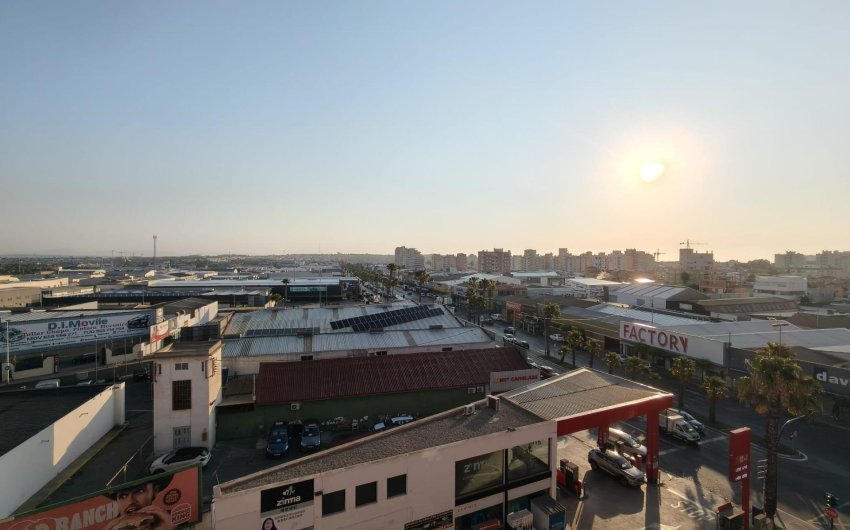 Herverkoop - Apartamento -
Torrevieja - Centro