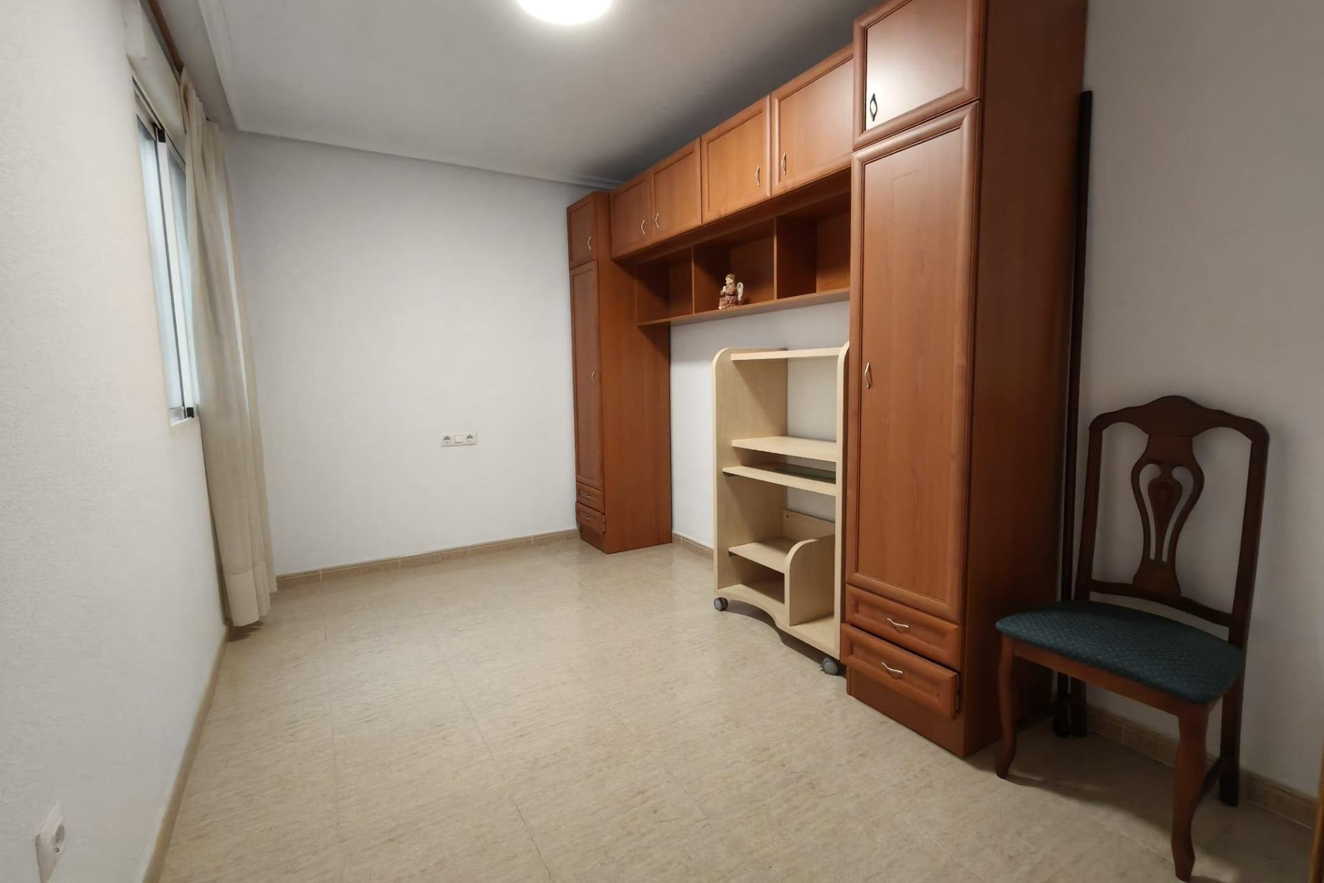 Herverkoop - Apartamento -
Torrevieja - Centro