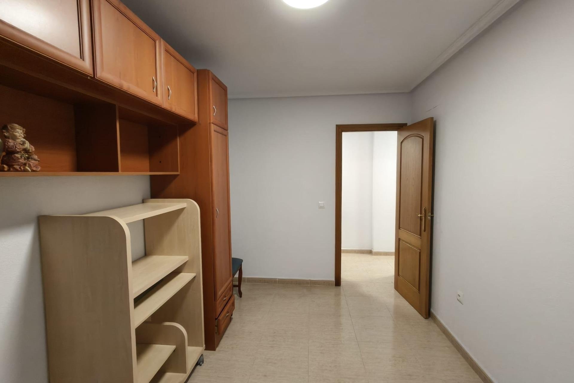 Herverkoop - Apartamento -
Torrevieja - Centro