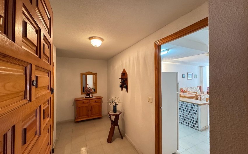 Herverkoop - Apartamento -
Torrevieja - Centro