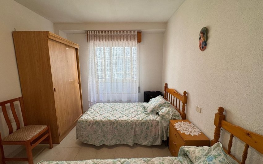 Herverkoop - Apartamento -
Torrevieja - Centro
