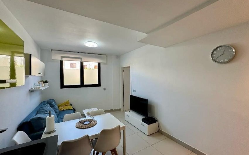 Herverkoop - Apartamento -
Torrevieja - Centro