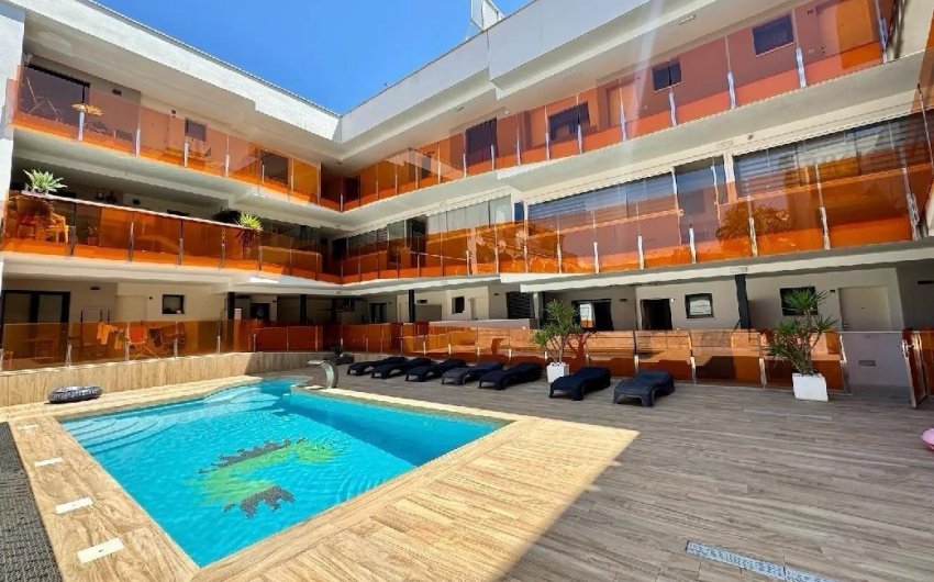 Herverkoop - Apartamento -
Torrevieja - Centro