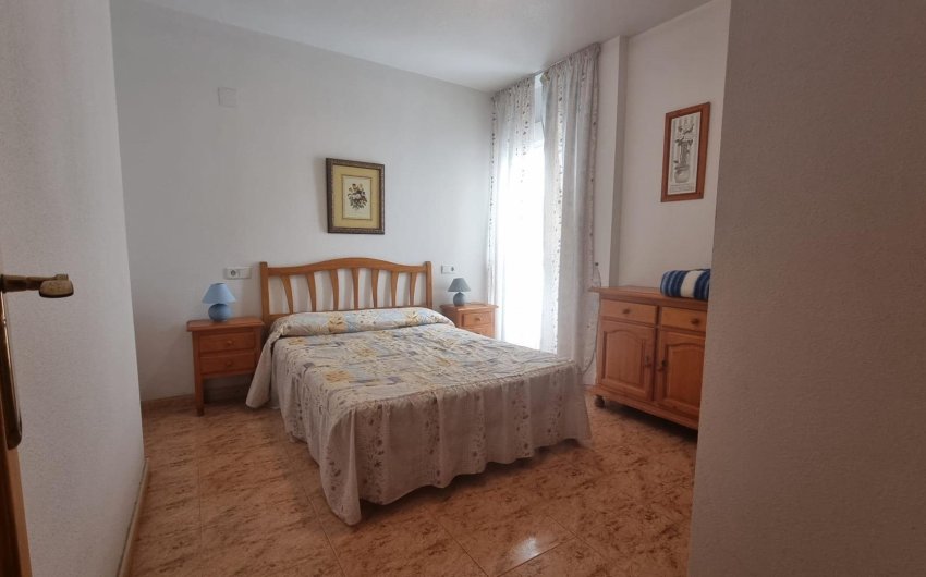 Herverkoop - Apartamento -
Torrevieja - Centro